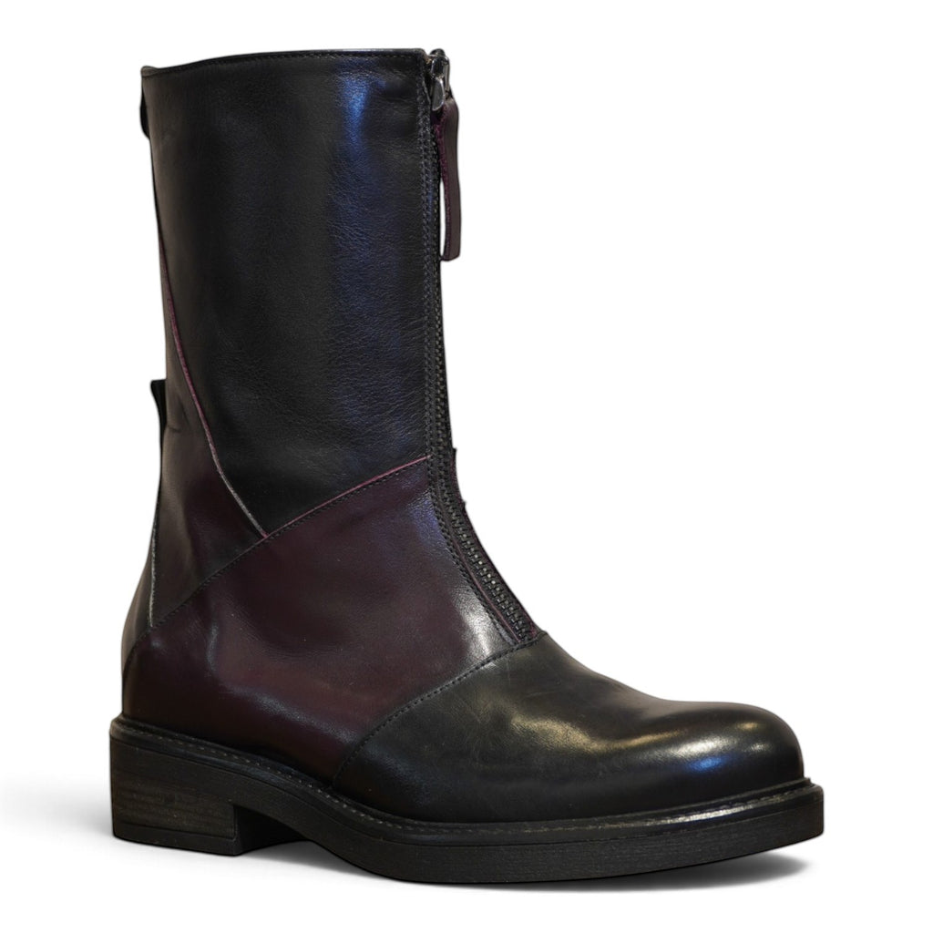 Biker a mezzo polpaccio in pelle nera con dettagli bordeaux