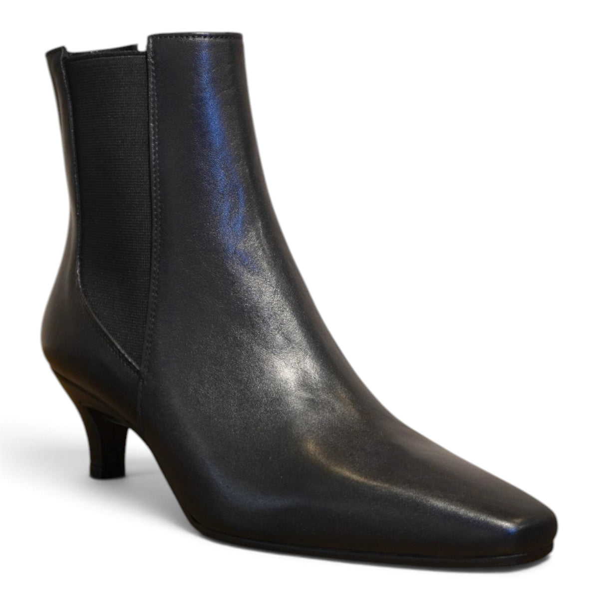Tronchetto Chelsea nero con tacco kitten