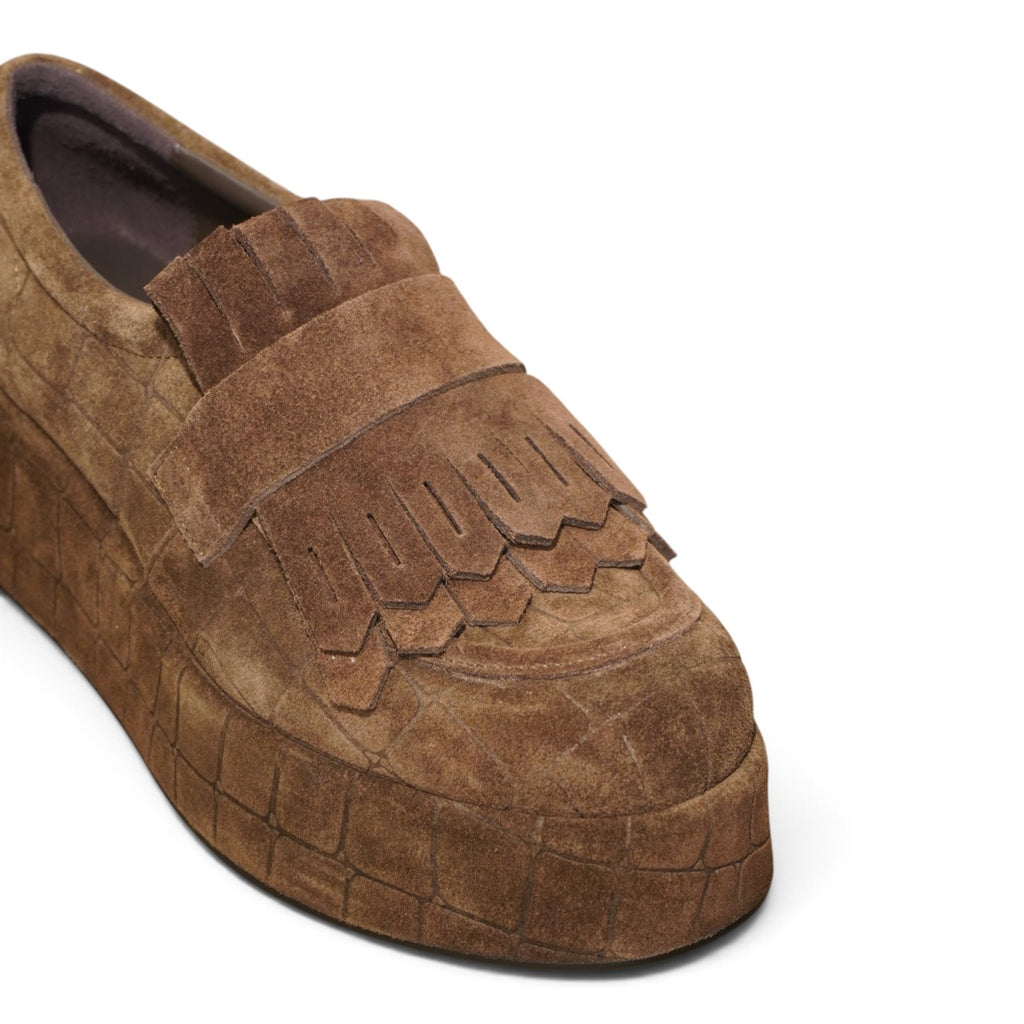 Mocassino platform cognac in camoscio con frange